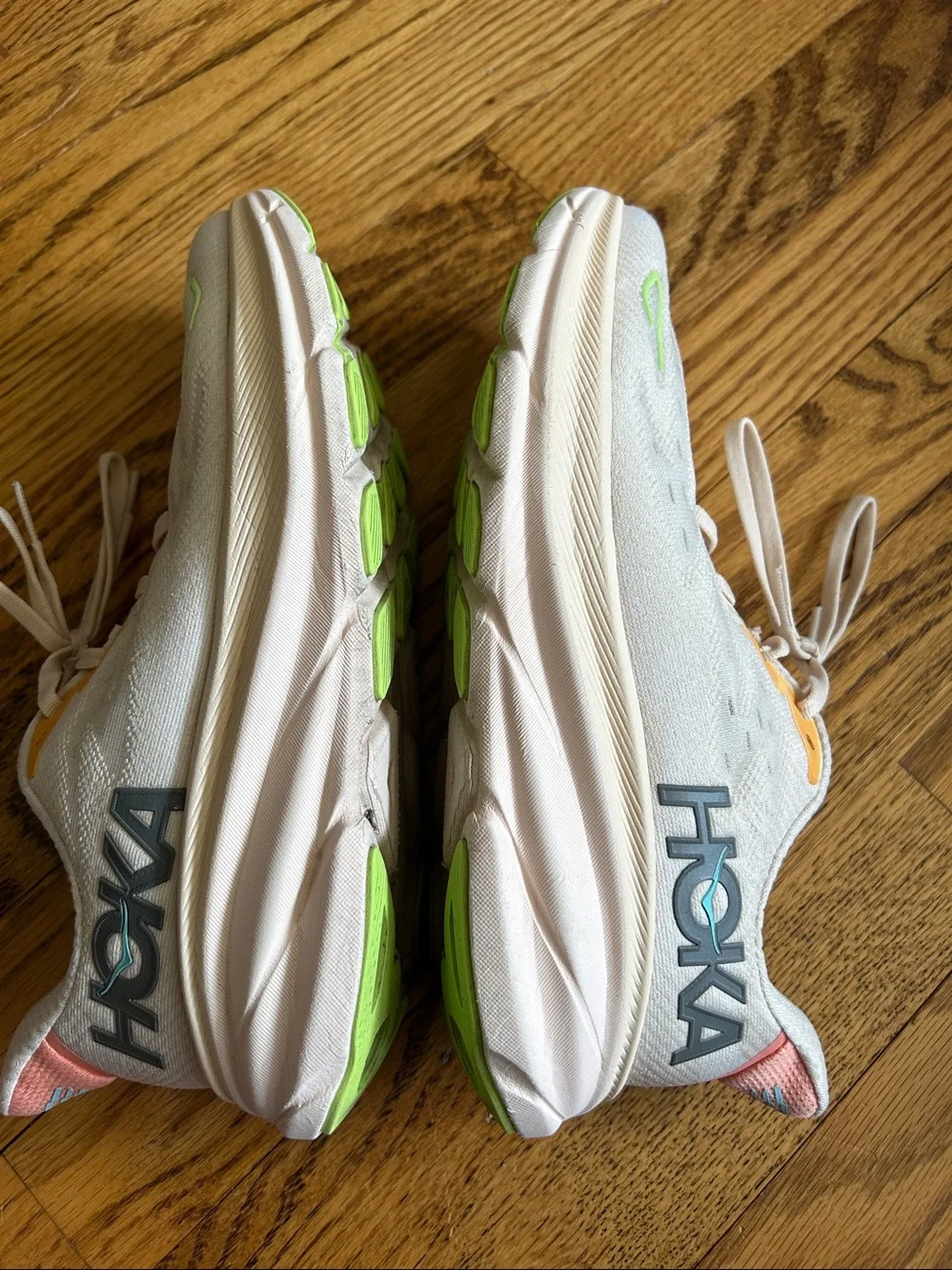 Hoka One One size 9b